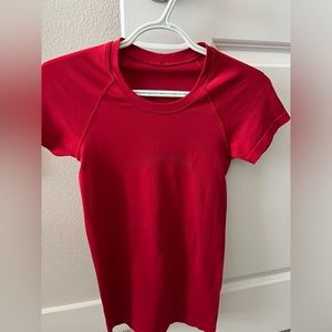 Lululemon Swiftly Tech top